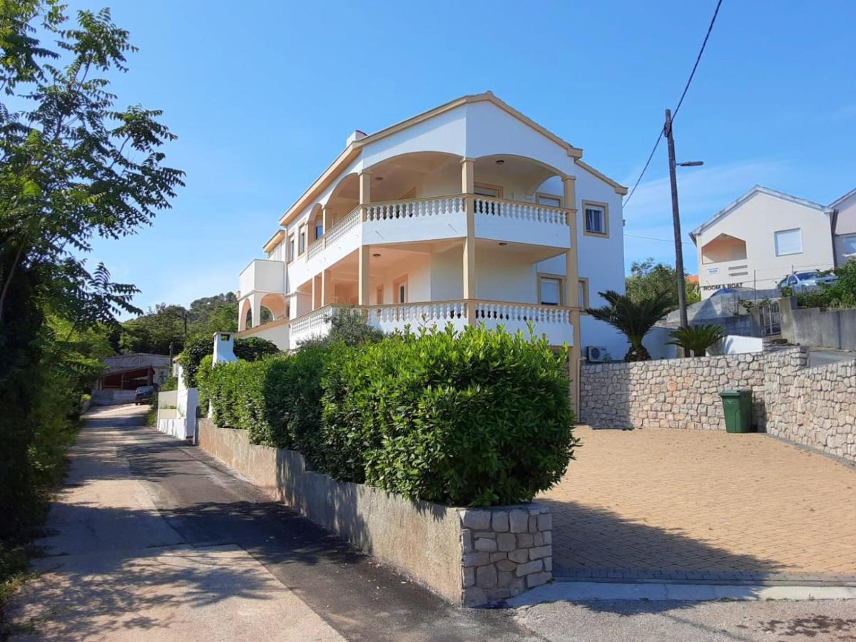 Sunshine Place By The Beach Lukoran Kültér fotó