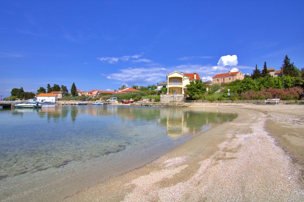 Sunshine Place By The Beach Lukoran Kültér fotó